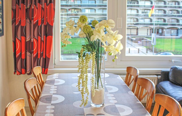 Dining - Residentie Versailles ref 195 (Oostende)