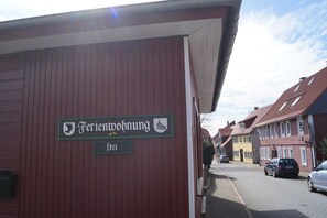 Unclassified image, 3 of 17, button