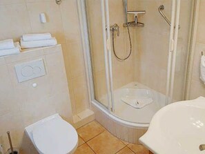 Hair dryer - (401) 2-room apartment - apartment block "Atlantic" (Kühlungsborn)