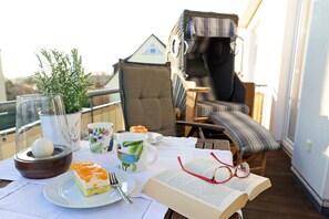 تناول الطعام بالخارج