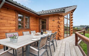 Outdoor dining - Awesome home in Ejstrupholm with sauna (Ejstrupholm)