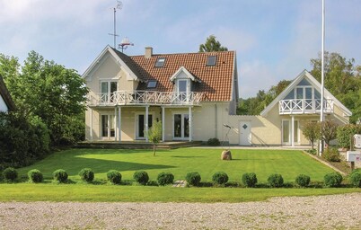 Pet friendly home in Frørup with sauna