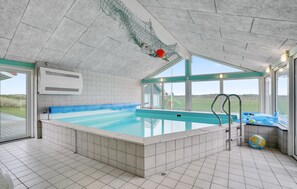 Indoor pool - Gorgeous home in Thisted with sauna (Thisted)