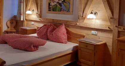 Apartment Attersee - Apartment on the farm Margarethengut am Attersee