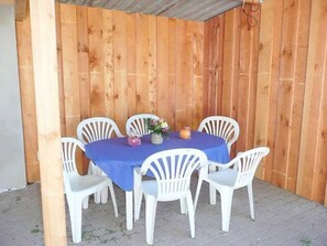 Outdoor dining - Holiday home No. 2 - Rügen-Fewo 102 (Sagard)