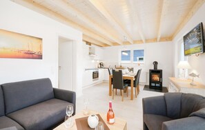 Fernseher, Kamin, DVD-Player