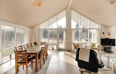7 bedroom stunning home in Herning