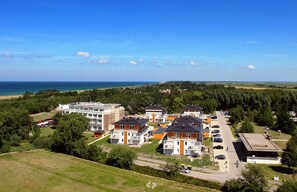 Unclassified image, 2 of 8, button