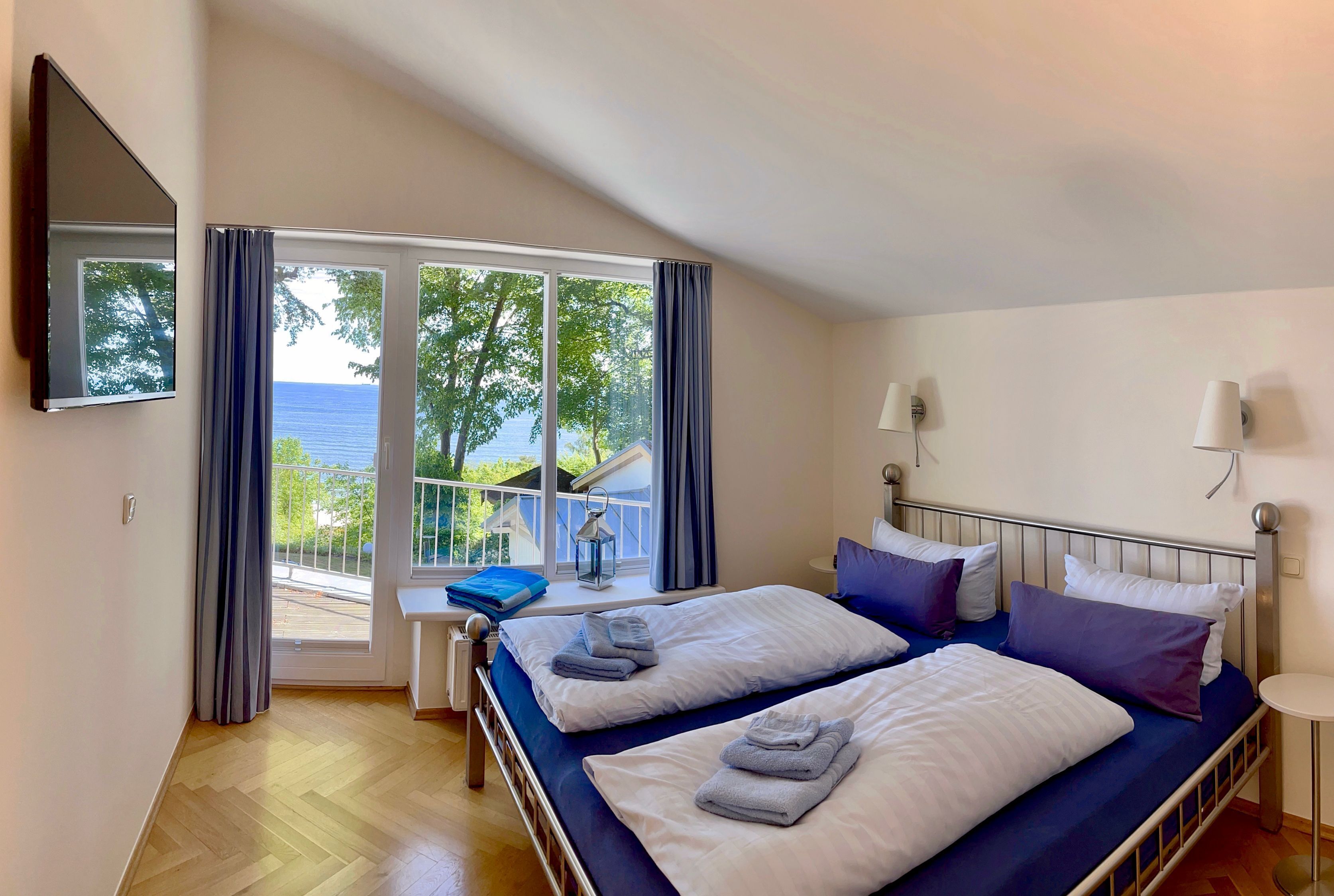 2 quartos, cofres nos quartos, ferros/tábuas de passar roupa, Wi-Fi