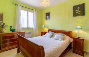 2 quartos, Wi-Fi de cortesia, roupa de cama