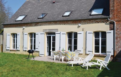 3 bedroom stunning home in Chigny