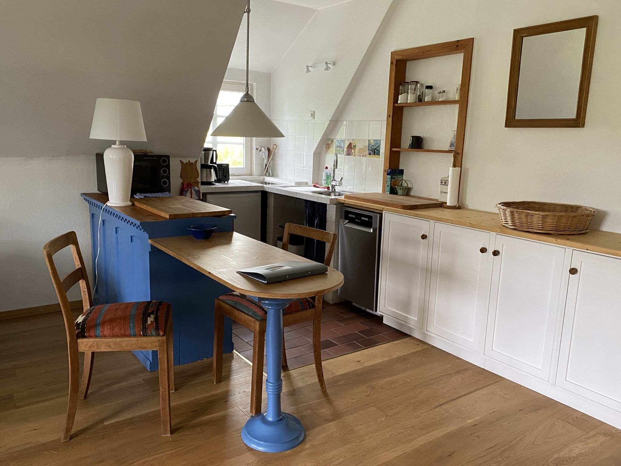 Kühlschrank, Mikrowelle, Geschirrspüler