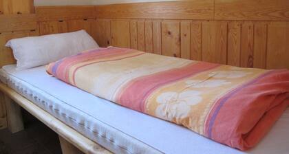 5 small rooms - and a large kitchen for all - house "Lehmkloster" at the Wangeliner garden with 5 single rooms