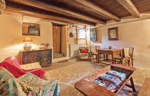 TV, fireplace - Amazing home in Apecchio PU (Apecchio PU)