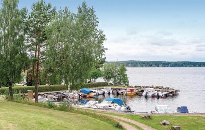 4 bedroom gorgeous home in Boxholm