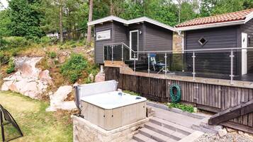 Bain à remous extérieur