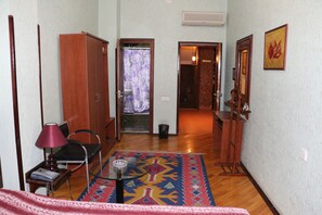 Standard Double or Twin Room | Terrace/patio - Nur-2 Hotel (Baku)