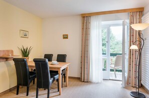 Dining - Double Room Comfort - single occupancy - The Westerhof - Hotel in Tegernsee (Tegernsee)