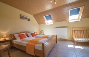 3 Schlafzimmer, Reisekinderbett, kostenloses WLAN