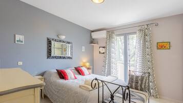 3 chambres, lit parapluie, Wi-Fi gratuit, draps fournis