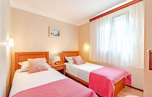 4 habitaciones, wifi gratis y ropa de cama