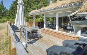Outdoor dining - Stunning home in Saltum with sauna (Saltum)