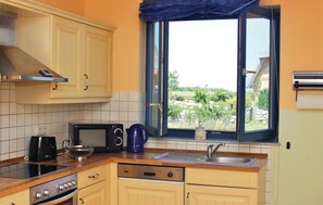 Kühlschrank, Herdplatte, Geschirrspüler