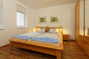 2 Schlafzimmer, Reisekinderbett, WLAN