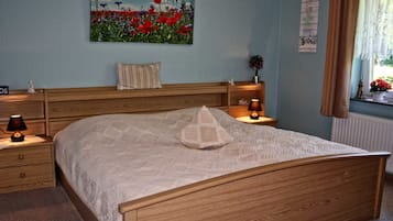 2 slaapkamers, reisbedje, wifi, beddengoed