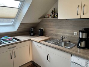 Refrigerador, microondas y horno 