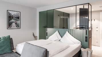 1 bedroom, in-room safe, desk, WiFi