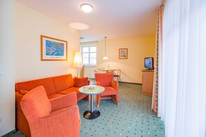 Unclassified image, 4 of 13, button