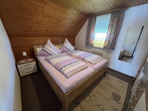 1 camera, Wi-Fi, lenzuola