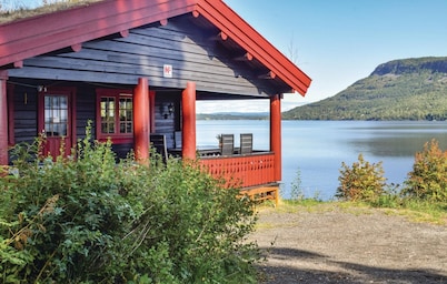 Amazing home in Vikersund with sauna