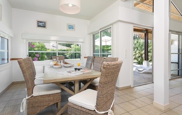 Dining - Cozy home in Moliets et Maa with WiFi (Moliets et Maa)