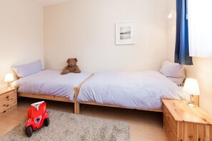 Unclassified image, 2 of 12, button