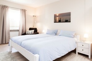 3 habitaciones, cuna de viaje, wifi y ropa de cama 