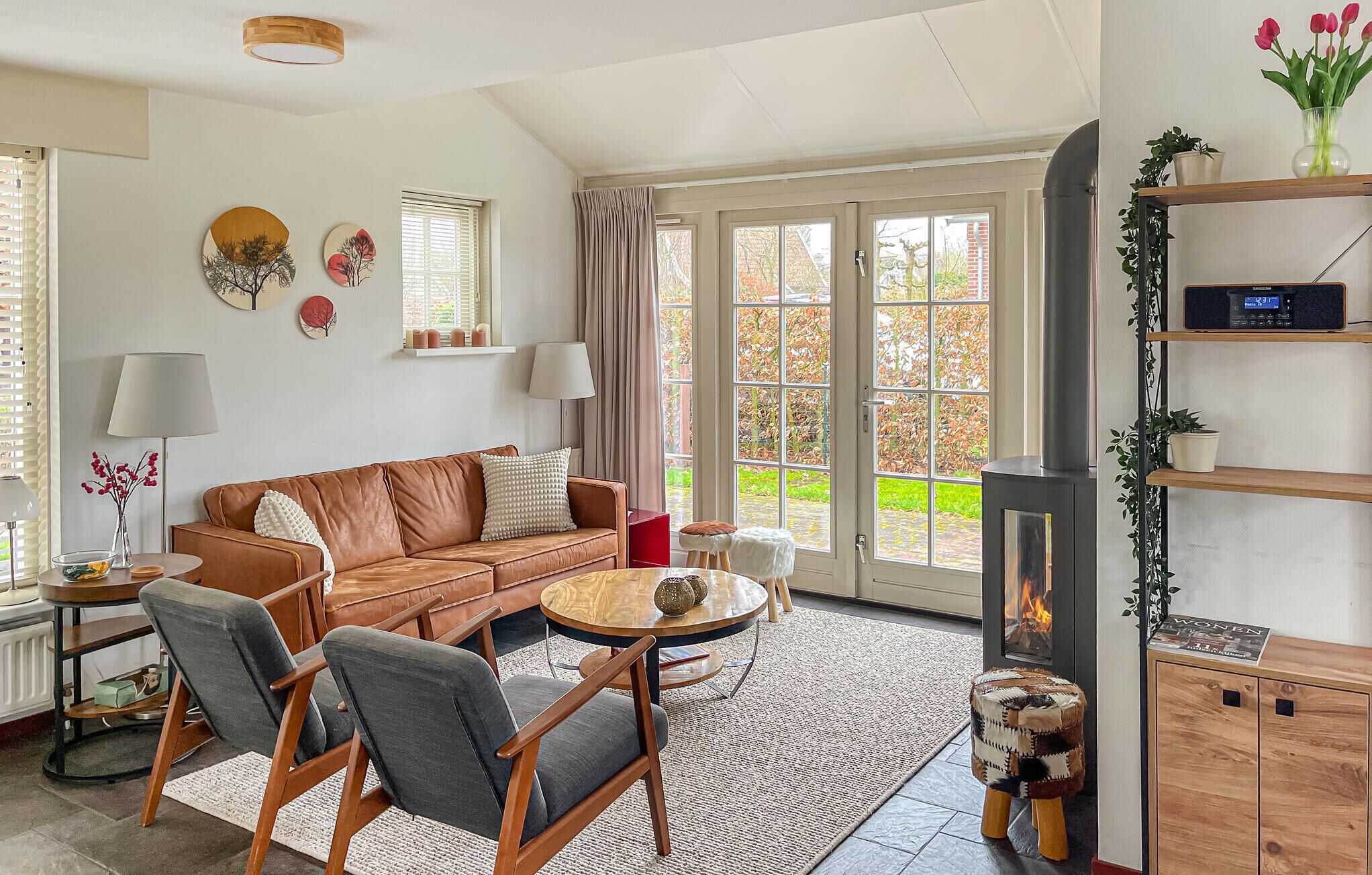 TV, DVD-spiller og stereoanlegg