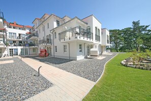 Imagen sin descripción, 2 de 33, botón