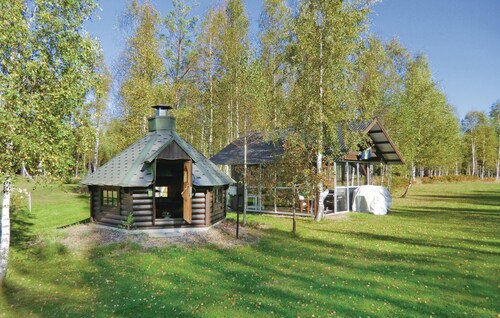 Cozy home in Orrefors with lake view