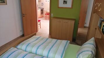 2 Schlafzimmer, Zimmersafe, Reisekinderbett, WLAN