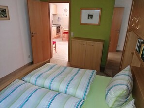 2 bedrooms, in-room safe, travel cot, WiFi