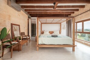 4 slaapkamers, een strijkplank/strijkijzer, gratis wifi, beddengoed