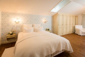 Unclassified image, 5 of 24, button