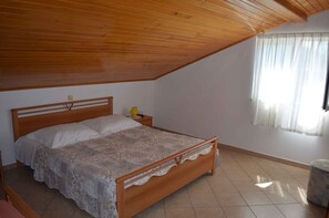 1 bedroom, WiFi - Holiday apartment with satellite TV and internet access (Palit)