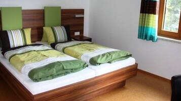 1 chambre, bureau, Wi-Fi, draps fournis