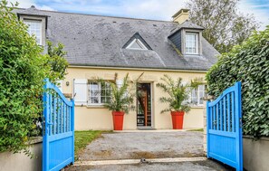 Exterior - Awesome home in Morsalines with WiFi (Morsalines)