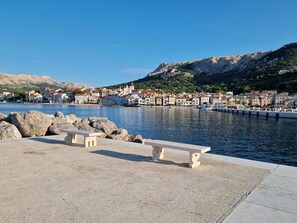 Property grounds - Holiday apartment with terrace (Baška)