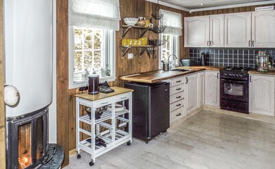 Awesome home in Gålå with sauna