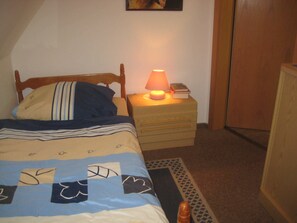 3 Schlafzimmer, Reisekinderbett, WLAN, Bettwäsche